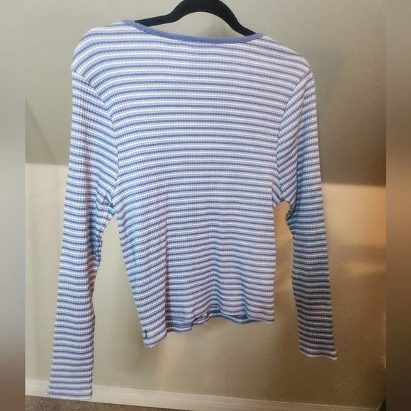 NWT Levi's- Stripe button front LS - Picture 2 of 4